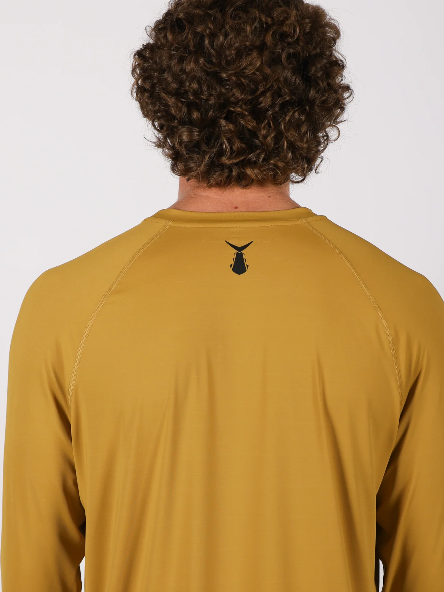 Men's Ahi Breeze Long Sleeve Tee | Saffron - Image 9