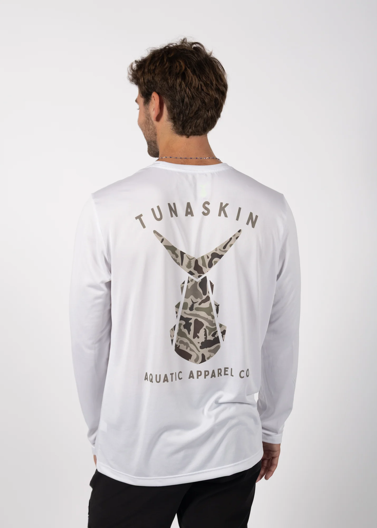 Camo | Men's Echo Performance Long Sleeve | White - Image 4