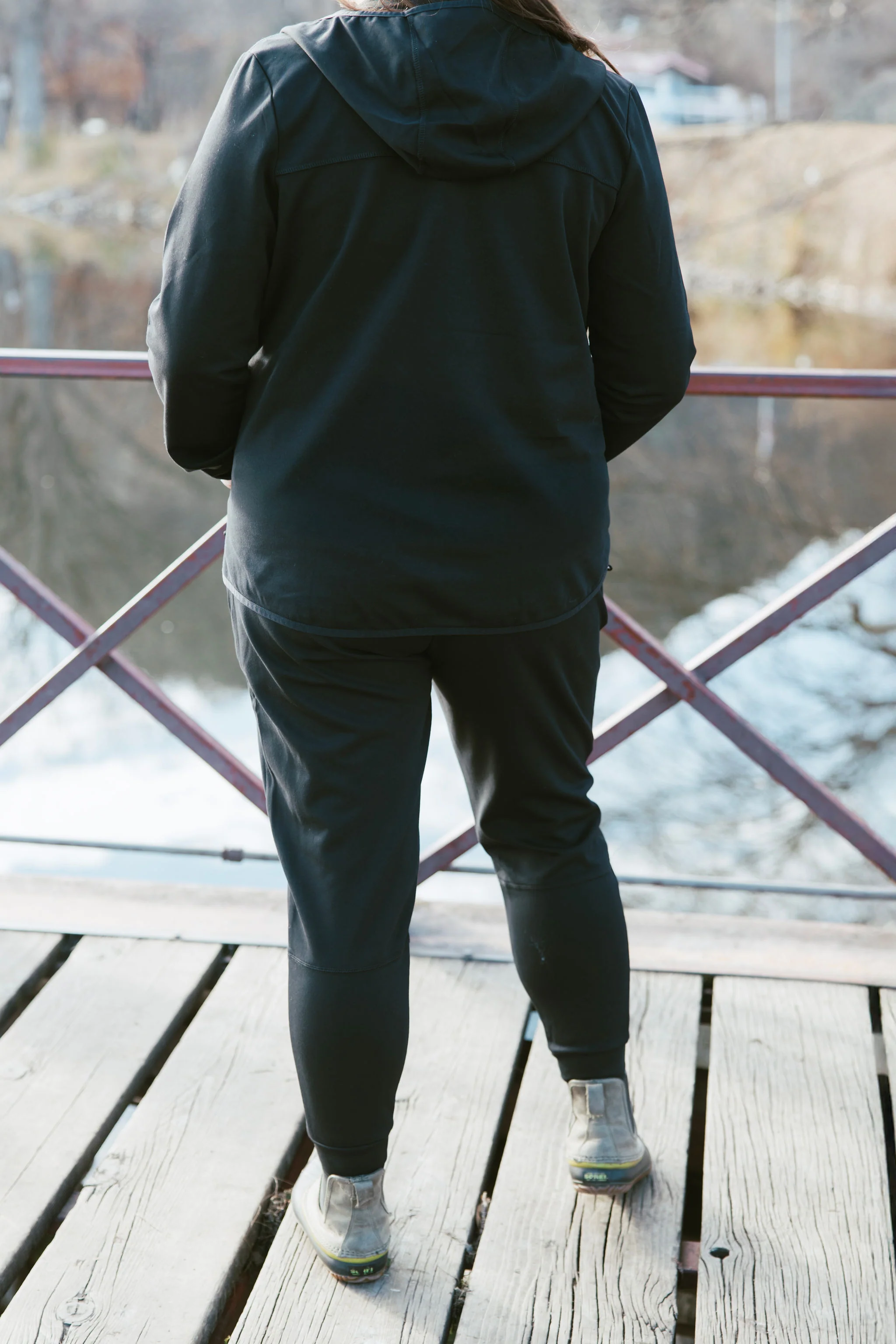 TSK Women's Tide Runner Jacket | Black - Image 3