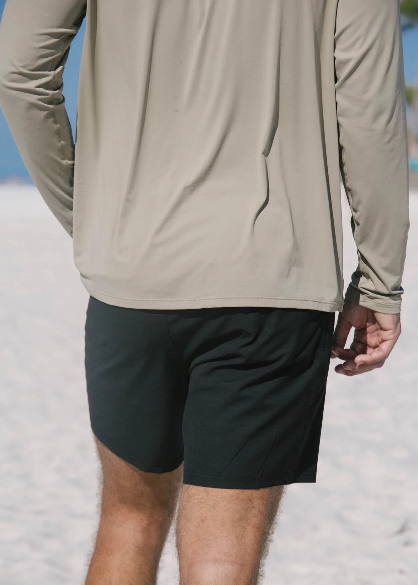Men's Shoal 7" Hybrid Shorts | Black - Image 3