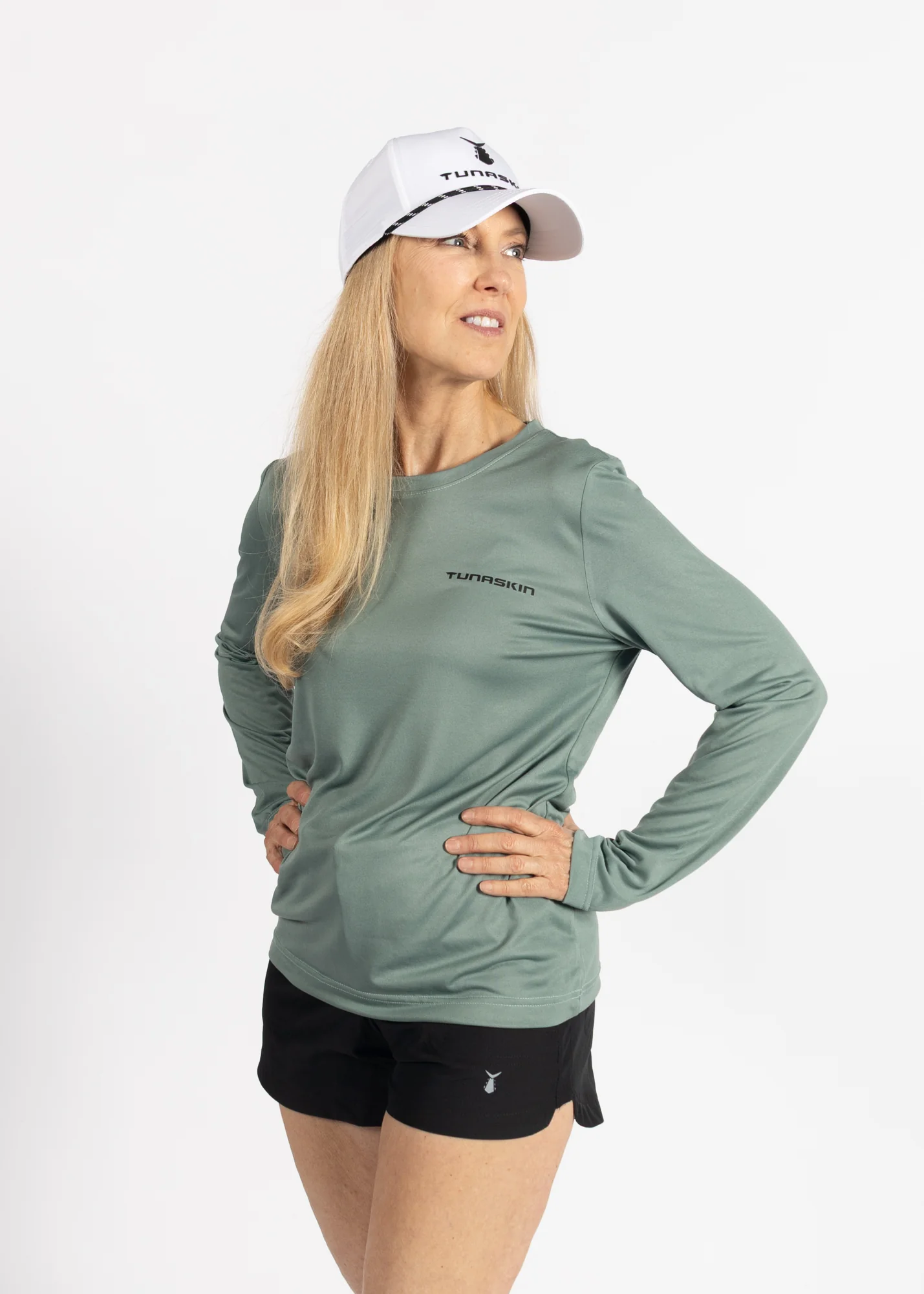 Core 07 | Women's Echo Performance Long Sleeve | Olive